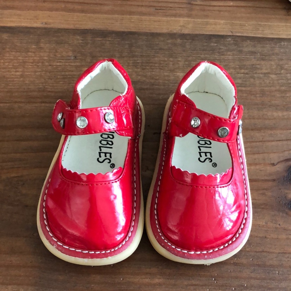 Scribbles red patent leather shoes w/ rhinestones